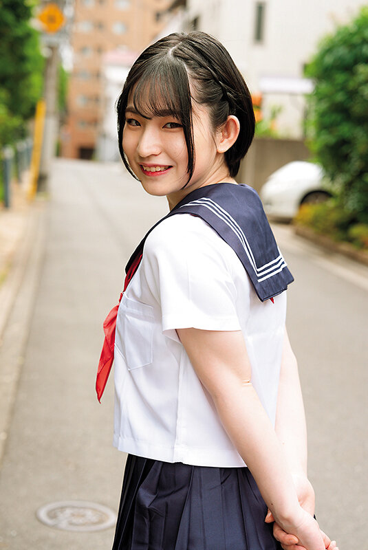 爽やかだけど実はエッチ！ショートカットの似合う制服美少女中出し16人4時間 サンプル 5