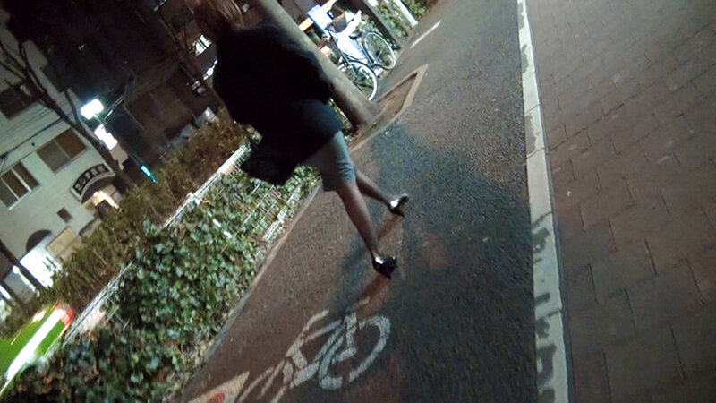 リクルートスーツ女性だけを狙い強●する犯人のレ●プ映像 サンプル 1