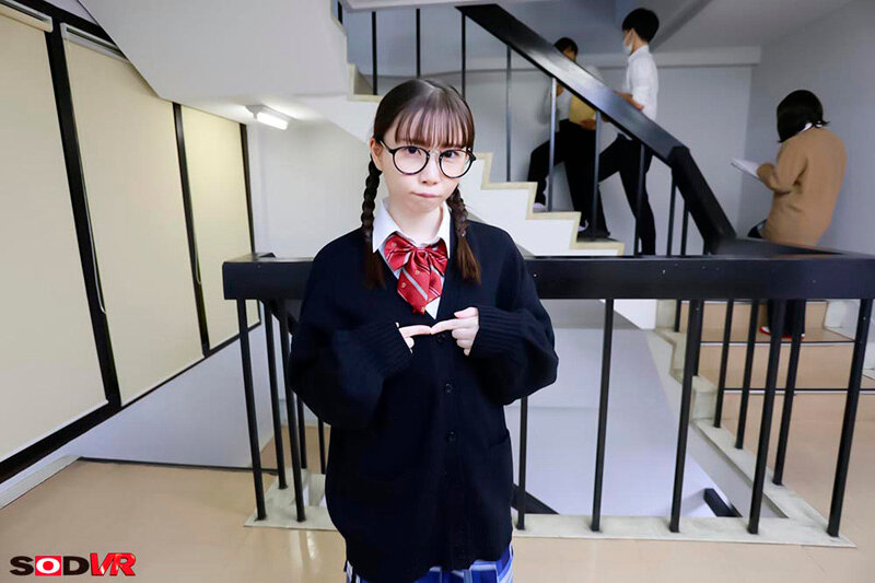 【VR】【8K】「せんせいしか私を必要としてくれない…」クラスの訳アリ地味子に手を出したけどくっそヤンデレで逆に俺がおどされている 藤田こずえ サンプル 12