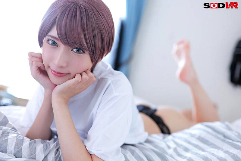 【VR】【8K】ショートカットGAL と、寝起き素顔のナチュパコ。目覚めて即朝勃ちチ○ポで中出しから始まるダラダラなリアル休日SEX MOEKA サンプル 2