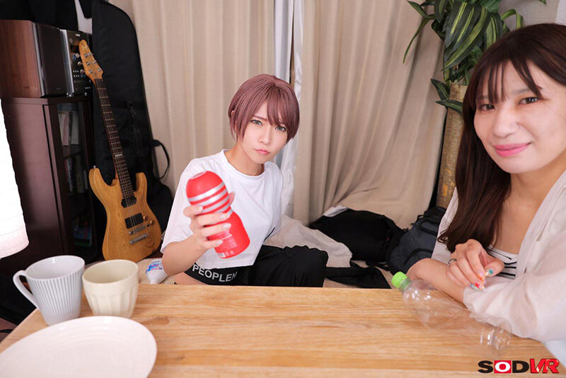 【VR】【8K】ショートカットGAL と、寝起き素顔のナチュパコ。目覚めて即朝勃ちチ○ポで中出しから始まるダラダラなリアル休日SEX MOEKA サンプル 4