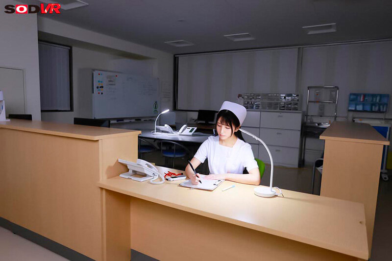 【VR】【8K】院内露出NTR 僕を邪険に扱う元カノナースをナースコールで呼び出して奉仕精神を徹底的に理解らせる。 倉木しおり サンプル 4