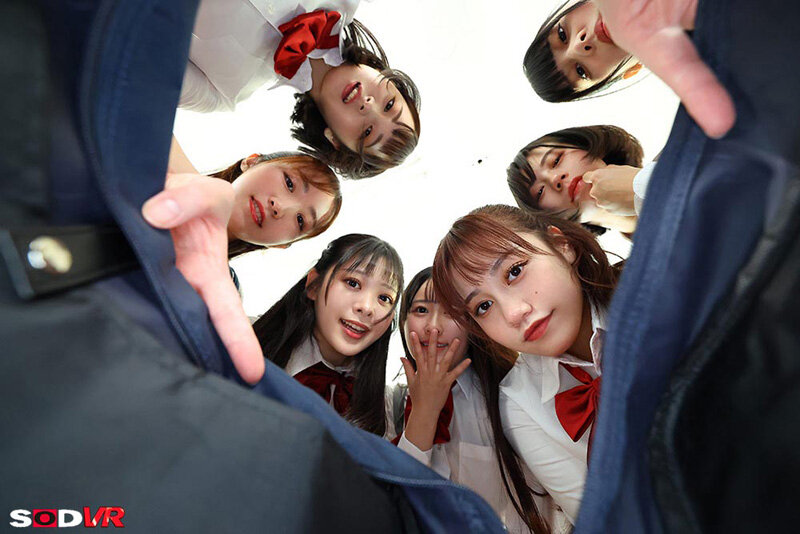 【VR】【8K】身長15cm目線VR 小人化した僕が大好きなレイちゃんの学校までついていったら壮大な冒険が待っていた サンプル 2