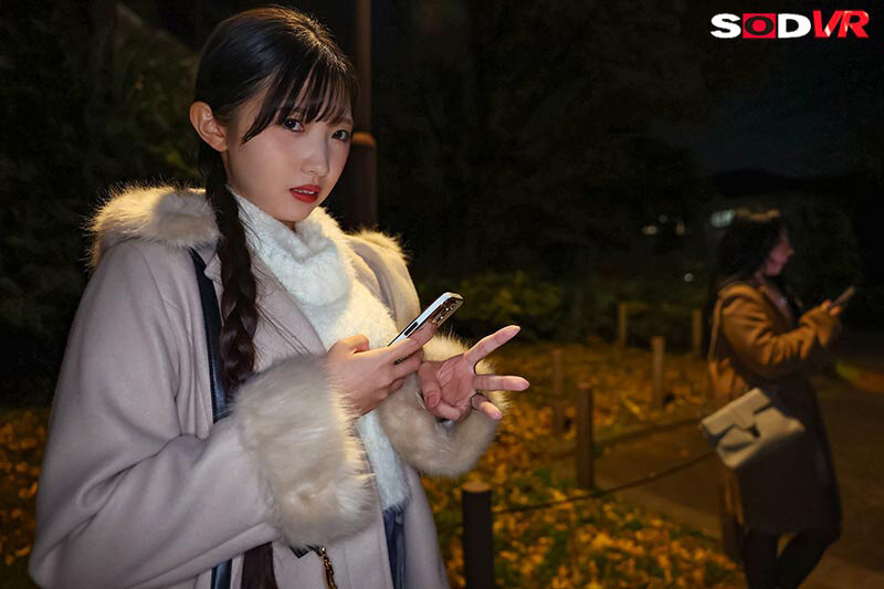 【VR】【8K】都内・大●●公園で立ちんぼしている奥さんに薬を盛ってキメセク撮影 散々中出ししまくった サンプル 4