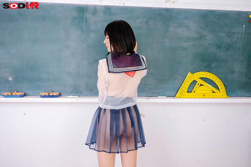 【VR】【8K】見えすぎるメガネを買ったら服の繊維の奥までちゃんと見えてきて、学校生活、J●のスケベな発育全裸をスケスケチラリズム。 サンプル 5
