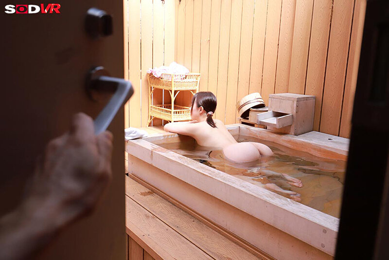 【VR】【8K】貸切温泉潜入、社員旅行中に朝勃ちレ×プ。数少ない後輩女性社員の濡れ髪と浴衣姿に…制限時間で大量膣奥射精 サンプル 8