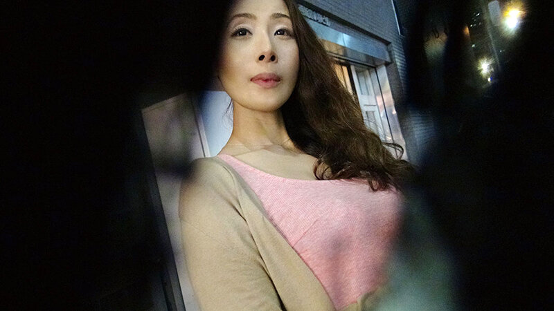 素人女性を口説いてSEXしてAV作品を作れ 「終電逃した女性を駅前でナンパしてみた」編完全版［下巻］ サンプル 1