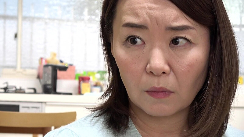 熟妻ドラマ 熟れたママ母の恥部とお尻の穴を舐めまくる息子 夫の兄を誘惑し肉棒をなぶり尽くす色欲女 サンプル 2