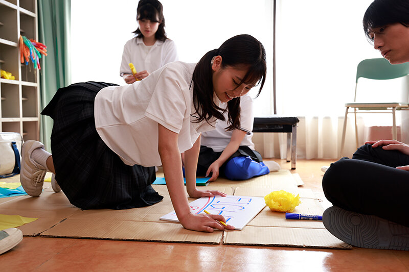 偶然見えた胸チラしている姿に発情しちゃった俺 前田美波 サンプル 1