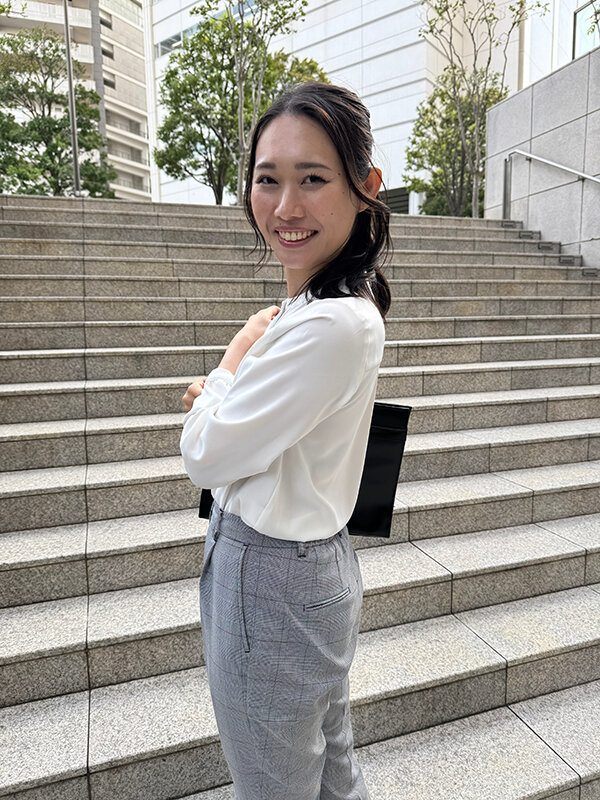 同僚を口説いてSEXするアカウント 今、狙っている同僚 三池小春 サンプル 1