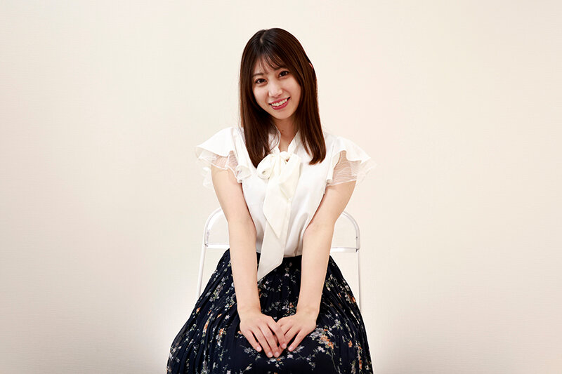 おっとり性格の塾講師 脱いだらエロすぎBODY チンポの相性抜群でガチイキ 春乃るる サンプル 1