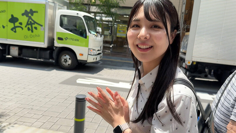 【あざとい後輩推しアカウント】 常に笑顔のあざと系女子 後輩OLのSEX動画公開します 生田優梨 サンプル 1