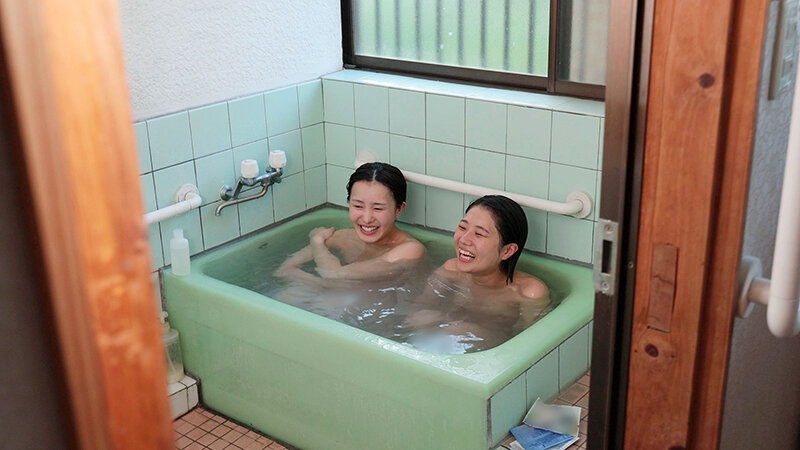 あの時、初レズに目覚めた2人は3年後に再会し会えなかった時間を埋めるように本気でサカりあった記録を残した。幾野まち 市川りく サンプル 8