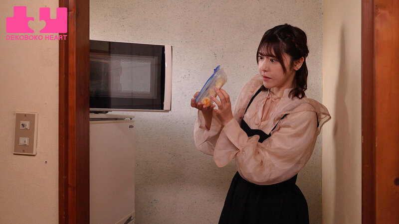 美少女ドジっ子隣人ストーカーちゃん のぞき穴ベロキス大作戦！ 皆瀬あかり 水川潤 サンプル 4