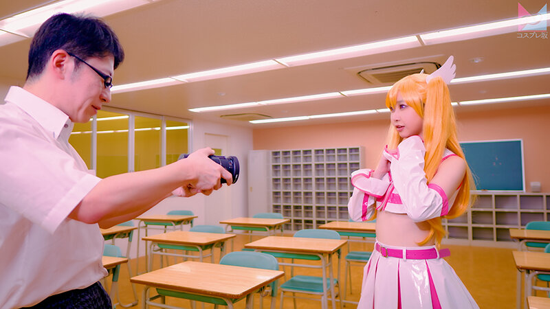 2.5次元の淫欲「私、コスプレセックスが趣味なんです！」奇跡のツルペタ美マンパイパン美少女がコスプレ研究サークルの先輩をオナニー見せで誘惑して念願のコスハメ撮りをしてもらって大量潮吹きしちゃう物語♪ 天美めあ サンプル 8