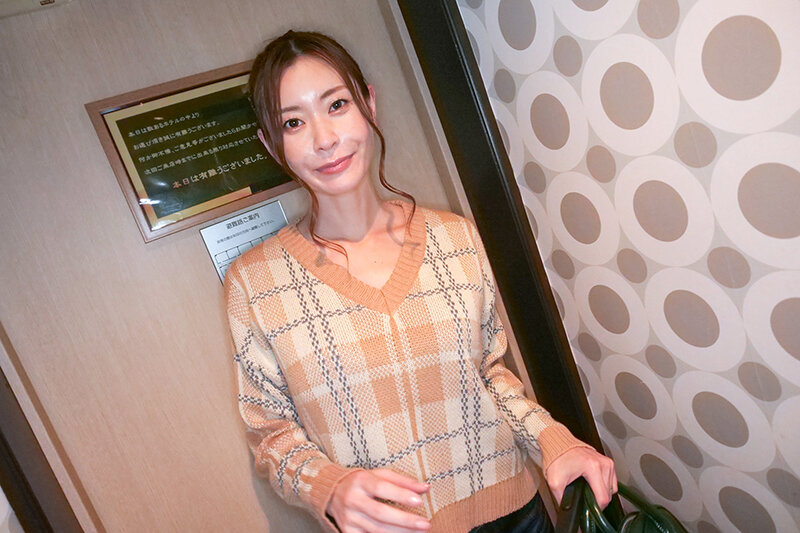 ヌキ無し人妻メンエスで出会ったおばさんセラピストと意気投合！2回目はラブホに呼んだら...ご休憩2時間で何度も中出しさせてくれました。VOL.4 サンプル 6