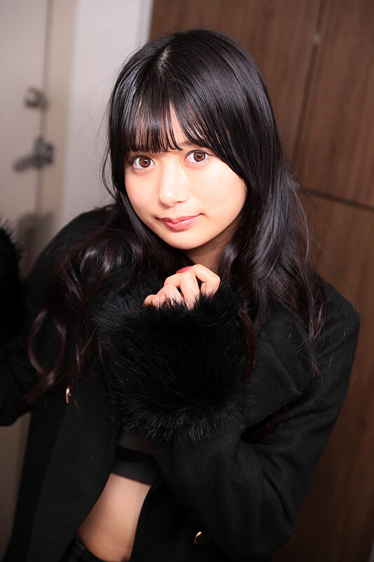 即ヤリ専門！入室5秒で唾液たっぷりのベロちゅうで悩める絶倫M男君をビンビンにさせる小悪魔美少女 北岡果林20歳 サンプル 12