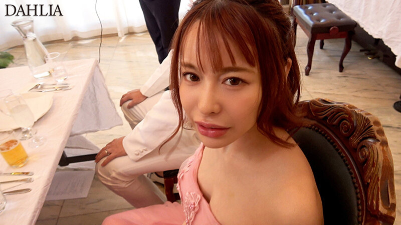 結婚式NTR 新婦が二次会のバチェラ乱交パーティーでヤラレまくっていた記録 入田真綾 サンプル 4