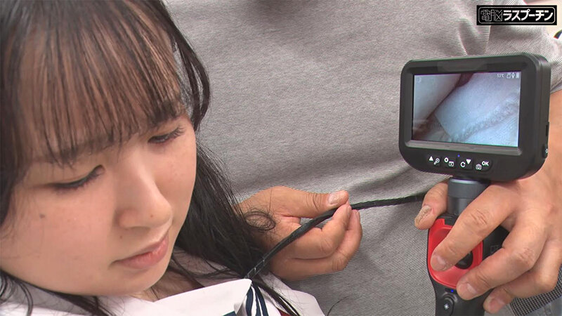 完全着衣内アングル！先端が自在に動くファイバースコープで敏感な乳首を責められ恥ずかしがりながらも感じてしまうちっぱい美女 川上しずく 雨村梨花 雨宮あや花 サンプル 2