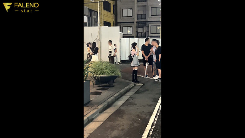 上京したての僕が夜の歌舞伎町で出会った脱いだらしゅごいFカップのぴえん系に朝まで連れ回された。 雛乃ゆな サンプル 8