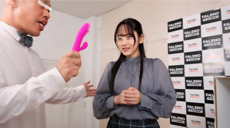 ひもの先のあるのは豪華景品か！？それとも罰ゲームか！？欲に目が眩んだ10名の女性達が豪華景品を賭けたひもくじチャレンジに挑む！ Vol.1 サンプル 5