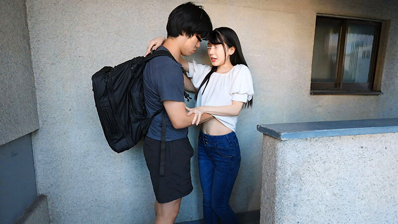 同じマンションのご近所奥さんと毎日玄関先で3分間キスだけ不倫してます。浮気だけは死守していたようですがやっぱりエスカレートしてしまい…。今までの我慢が解放され性欲モンスターと化し貪るように若い男の肉体を堪能する清楚美人妻 ＃03 ひかるさん サンプル 1