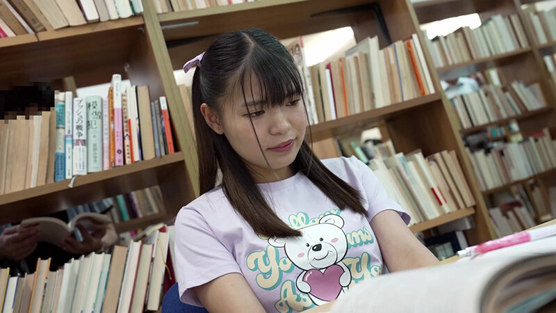 図書館で夏休み中の私服J〇を 尾け回して寸止めマ〇コいじりを繰り返したら痴女っこに豹変！ くっつき甘えんぼベロチューをおねだりされて、勃起ち〇ぽで何度も精子を搾り取られた！～Targetひなちゃん編 サンプル 6