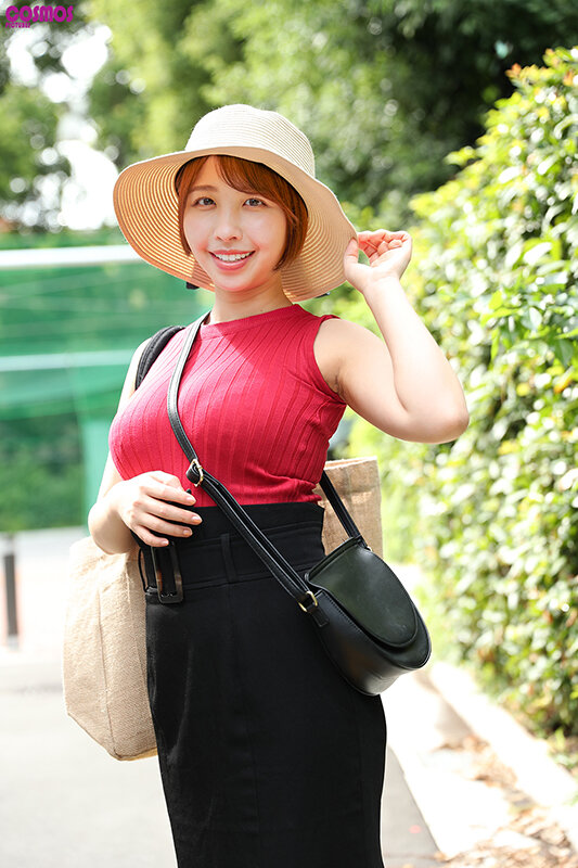 素人妻が一般大学生の自宅にコンドーム1つ渡され一泊一度のゴム姦では満足できず宿泊中2度もガチ中出しを許してしまう 騎乗位でGカップ乳を揺らす軟乳妻 りほさん29歳 サンプル 1