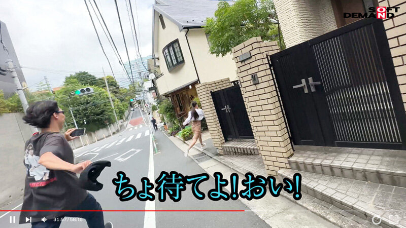 【注意喚起】SNSで男を募集し、公共のトイレで無許可ピンサロするち●ぽ大好きむっつり地味OLを私人逮捕＆実力行使 サンプル 12