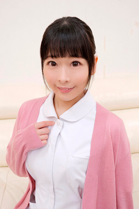とっても優しい天使みたいなナースさんにED男子のオナニーの介抱してもらいました！！可愛いすぎる裸体にズル剥けギン勃ちしたチ○ポを白衣の奥にズブリ！金玉が空になるまで何度も中に出させてもらいました！ サンプル 1