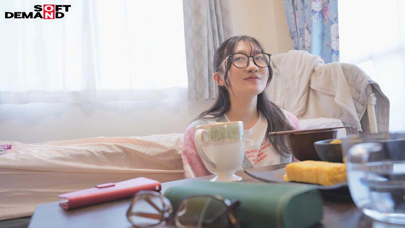 【会社に内緒・自宅で初撮り】奨学金450万、限界新卒ちゃん。地味っぽいけど脱いだらクッソむちエロ漫画ボディ。 きよか 24歳 サンプル 5