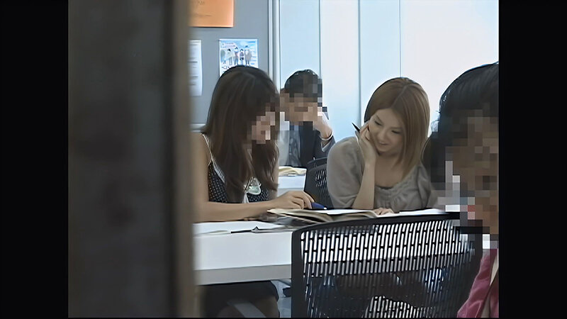 【AIリマスター】図書館で声も出せず糸引くほど愛液が溢れ出す敏感娘 サンプル 9