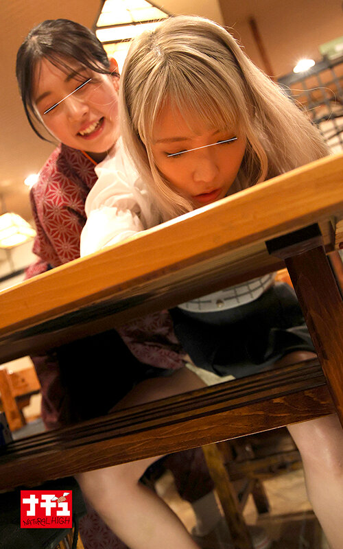 営業中の居酒屋でレズ店員にベロベロにさせられてこっそり手マンでお漏らしイキしまくる敏感女2 サンプル 4