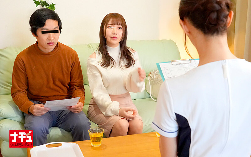 寝取りレズエステ こっそり施術タオルの中で指を挿れられ夫に言えず腰を浮かせレズイキしまくる巨尻妻 サンプル 12
