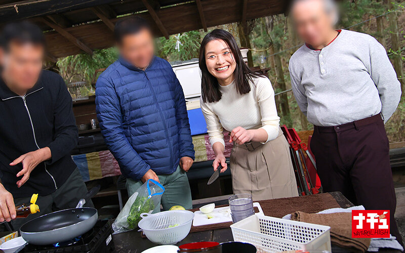 【某旅番組お蔵入り映像】旅ロケで田舎の性豪オヤジたちの体液たれ流し中出し肉便女に成り下がった美人レポーター（28） サンプル 5