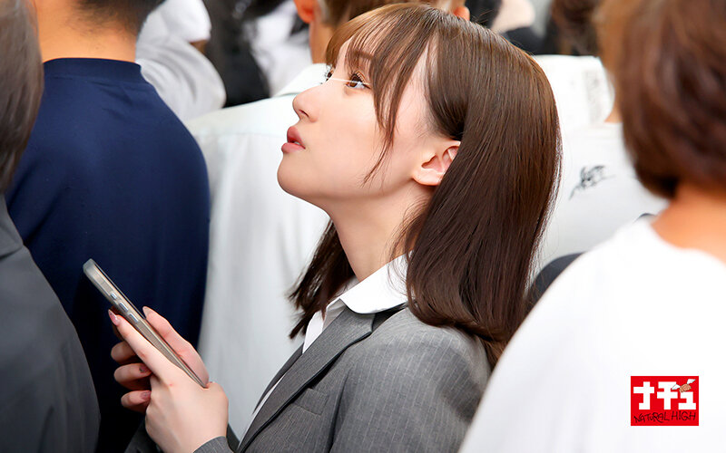 パンスト穴あけ指入れ羞恥でねっとり膣内をほじられ本気汁が滴るほど感じまくる美脚女3 美白デカ尻OL サンプル 2