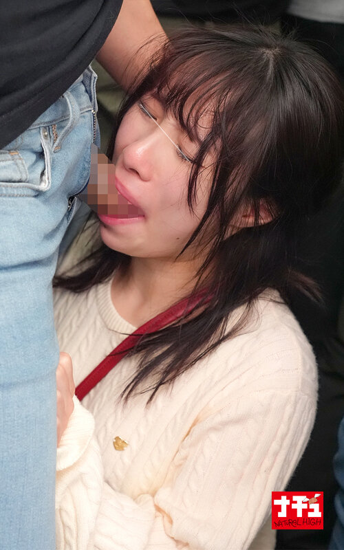 生意気女子をガン突きまくる駅弁中出し羞恥 友達の前ではイキってるチビ サンプル 9