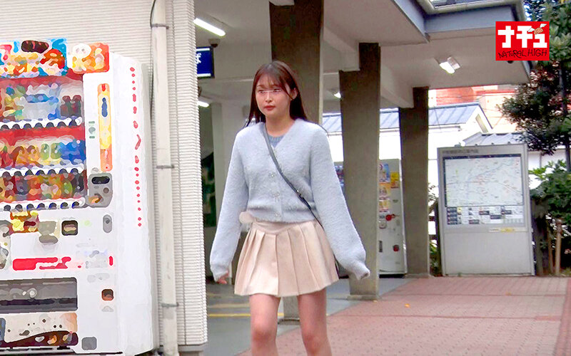 逃げても背後からホジくりまくるバック手マンで潮を吹かされ続け屈服する敏感女子大生3 清純華奢娘 サンプル 2