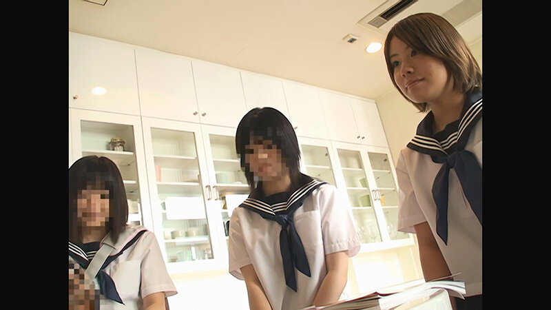 【 AI リマスター版 】18歳と1ヶ月、田舎の純真無垢なかわいい女子○生を修学旅行中にAVデビューさせちゃいます！！ サンプル 2