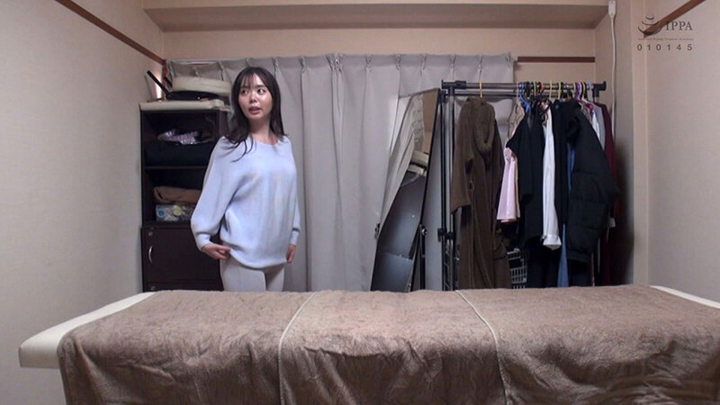 百瀬あすか 魔法のオイルで快感マッサージ サンプル 1
