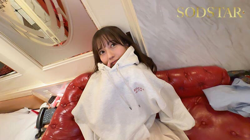 小湊よつ葉の休日「私たち4ヶ月前にセックスしました」渋谷のラブホでハメ撮り、2本番と顔射。 サンプル 6