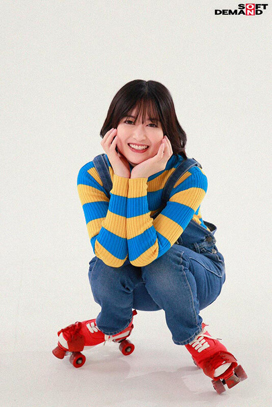 伝説の昭和アイドル おじさんボイトレ講師による喉奥拡張イラマ映像が流出。 門倉すず サンプル 1