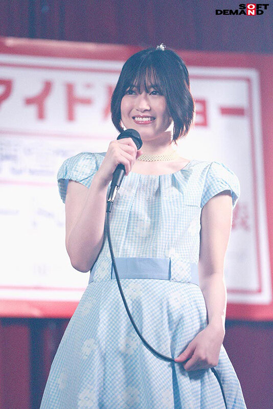 伝説の昭和アイドル おじさんボイトレ講師による喉奥拡張イラマ映像が流出。 門倉すず サンプル 4