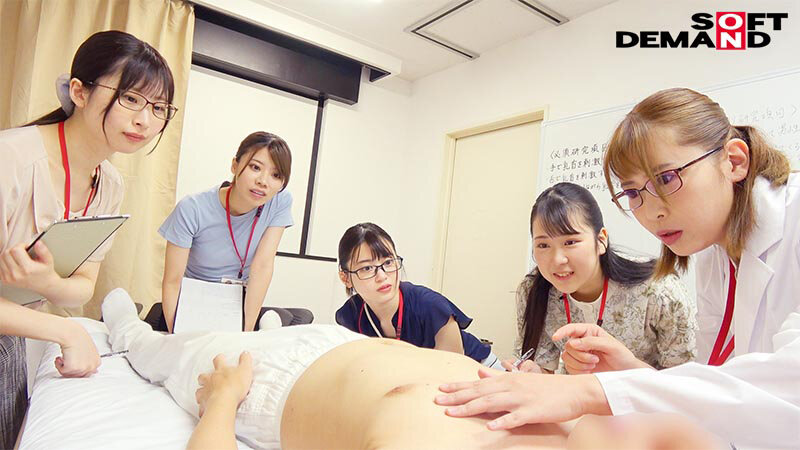 全裸男性を複数名の着衣SOD女子社員がじっくり恥じらい研究報告 真剣チクビ囲み実験 SOD性科学ラボ REPORT18 敏感反応に戸惑いながらも膨らむ乳首と脈打ちペニスから目が離せない16名 サンプル 3