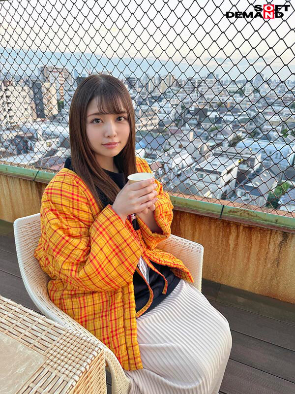 新卒2年目 編集部 生田優梨 初AV出演 私は社畜ではなく、ただのチンチン推しって感じです！ サンプル 3