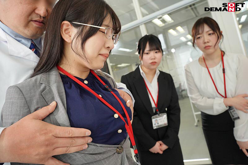 「人は延々と潮を噴かされ続けたらどうなるか？」をSOD女子社員3名が真面目に検証 計82回の拡散！長距離！連続！イクスプロージョン潮噴き実験 SOD性科学ラボREPORT21 サンプル 4