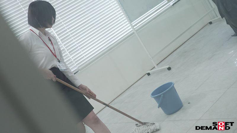 『浣腸噴射15，000mlしたらどうなるのか？』SOD女子社員が真面目に始めは苦しい腸汁ダクダクアナルセックス＆AtoM実践研究した結果 浣腸した以上の超放出で休日SOD本社は腸汁まみれに…！SOD性科学ラボREPORT22 本村素子 サンプル 8