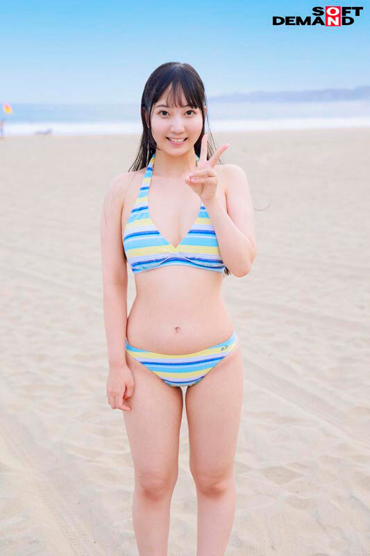「童貞くんのオナニーのお手伝いしてくれませんか...」海水浴場で声を掛けた心優しい水着美女がマジックミラー号で童貞くんを赤面筆おろし！2024夏 サンプル 8