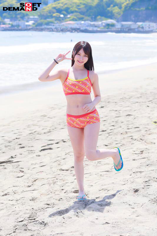 この夏っ！！！御宿のBeachでデビューするかも！？新人ライフセーバー限定海難救助セクハラ講習 夏休み前にどうしても資格が欲しい女子大生は多少Hな講習でも受け入れる！？ 濃厚キッス（人工呼吸）で快楽の海に溺れてしまった素人お嬢さん4名収録 サンプル 12