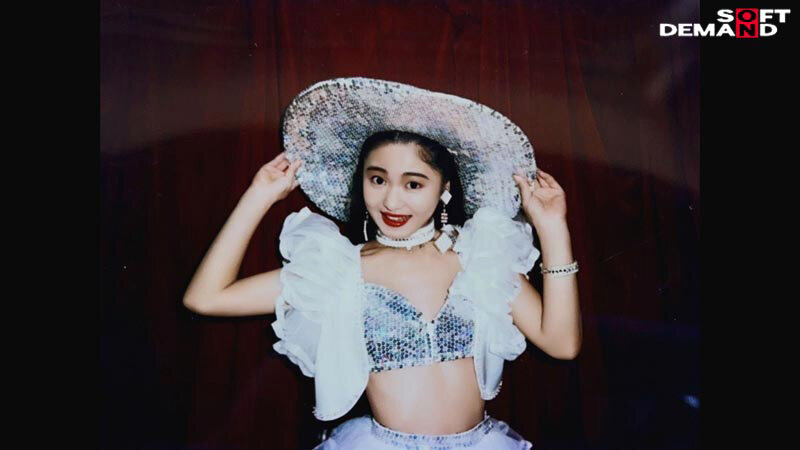 綾瀬麻衣子（52）はなぜカメラの前でSEXをしてきたのか？「AVデビューから34年。私、素人に戻ります」 サンプル 5